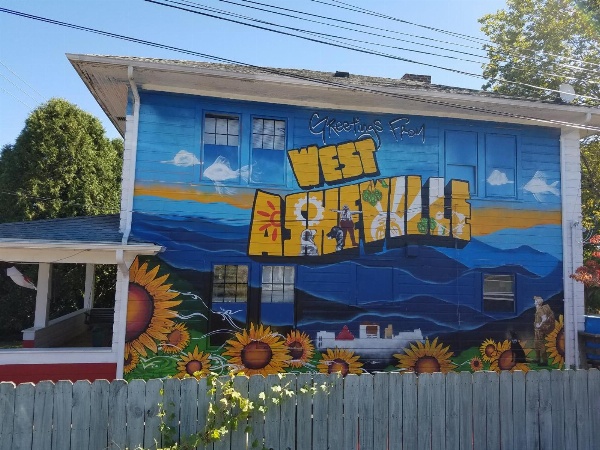 Bon Paul & Sharky's Hostel image 2